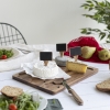 plateau à fromage en bois avec accessoires